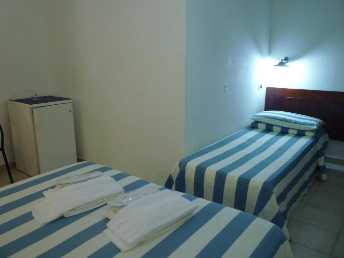 Hotel L'Ancora Санта-Тереза-Галлура Екстер'єр фото