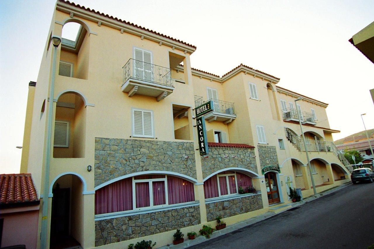 Hotel L'Ancora Санта-Тереза-Галлура Екстер'єр фото