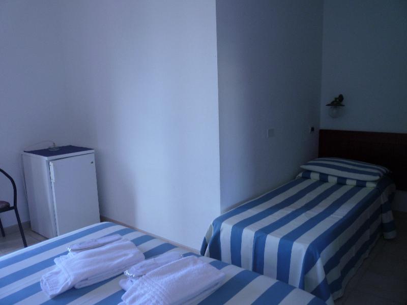 Hotel L'Ancora Санта-Тереза-Галлура Екстер'єр фото